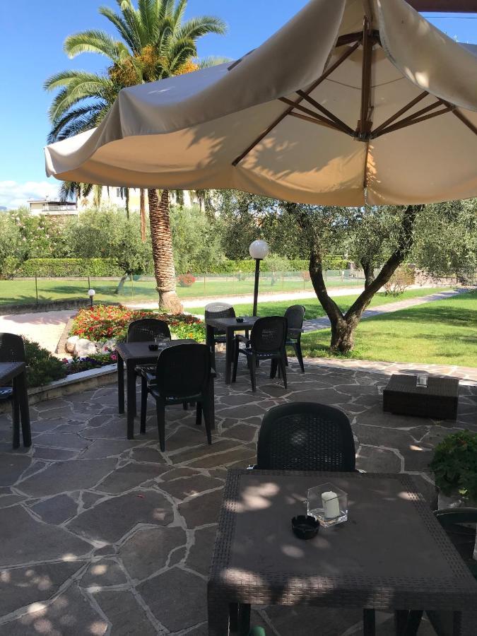 טוסקולנו מדרנו Albergo Villa Angela מראה חיצוני תמונה