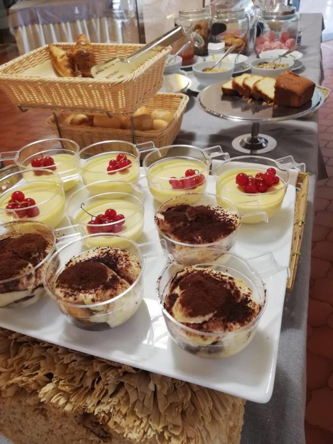 טוסקולנו מדרנו Albergo Villa Angela מראה חיצוני תמונה
