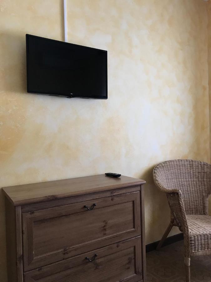 טוסקולנו מדרנו Albergo Villa Angela מראה חיצוני תמונה