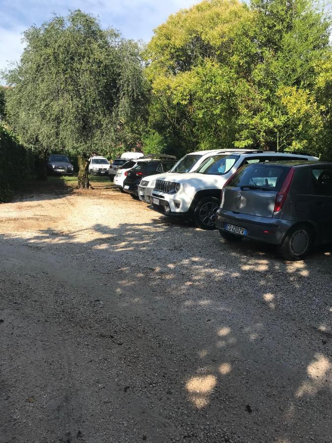 טוסקולנו מדרנו Albergo Villa Angela מראה חיצוני תמונה