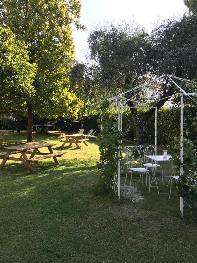 טוסקולנו מדרנו Albergo Villa Angela מראה חיצוני תמונה