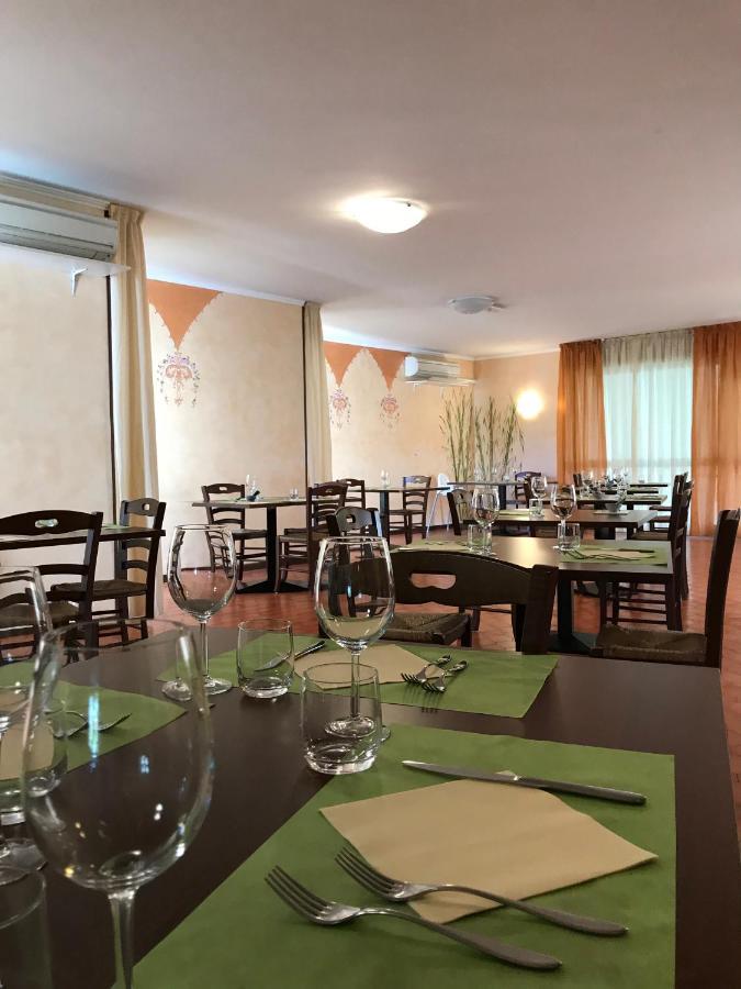 טוסקולנו מדרנו Albergo Villa Angela מראה חיצוני תמונה