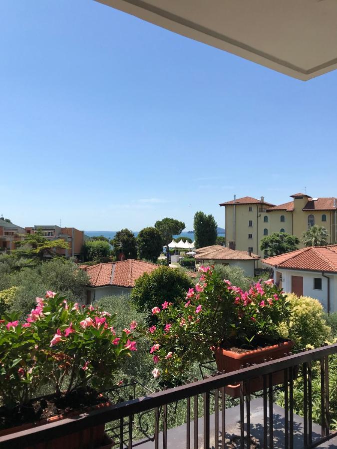 טוסקולנו מדרנו Albergo Villa Angela מראה חיצוני תמונה