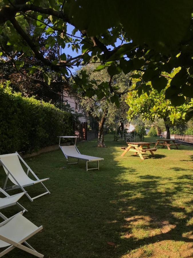 טוסקולנו מדרנו Albergo Villa Angela מראה חיצוני תמונה